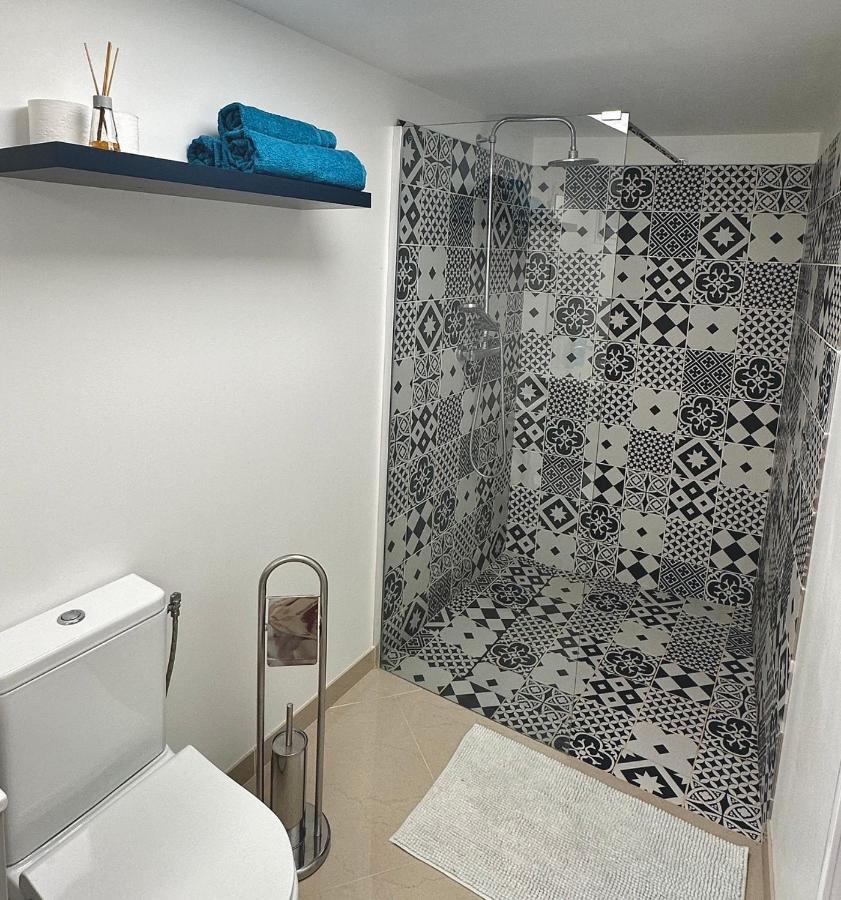 דירות Petite Maison Studio Tout Confort Cosy Givors Autoroute Et Gare מראה חיצוני תמונה